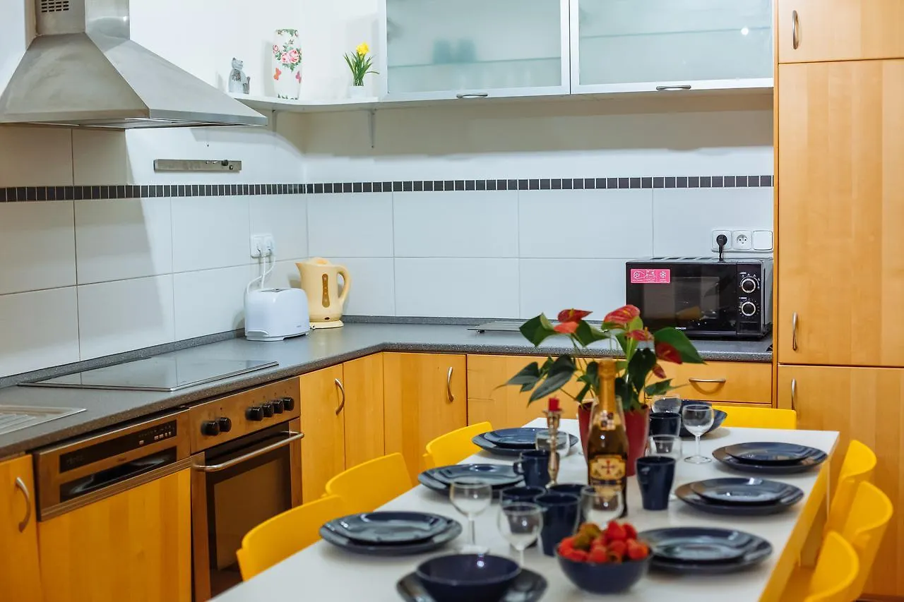 פראג Beautiful Apartment In Central Residence