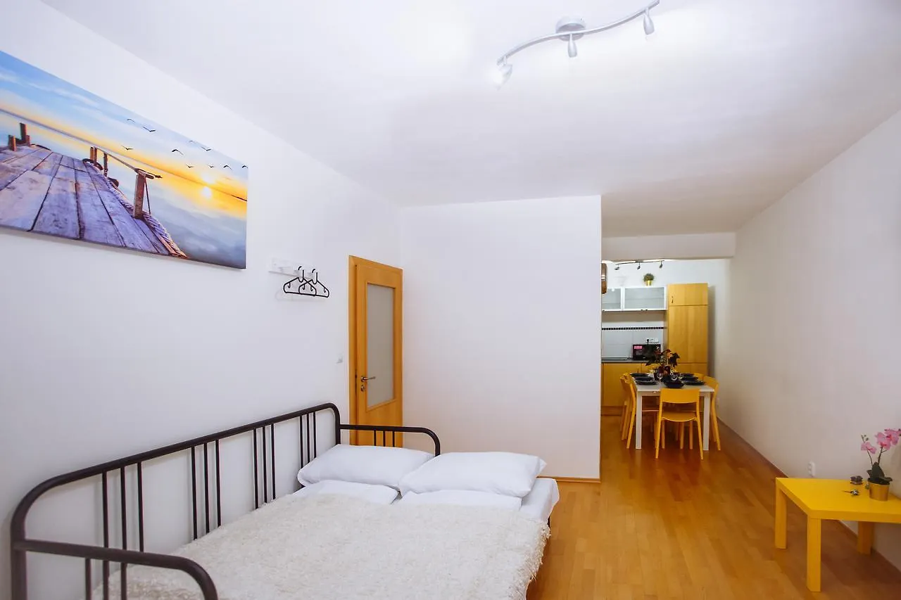 פראג Beautiful Apartment In Central Residence 0*,  צ'כיה