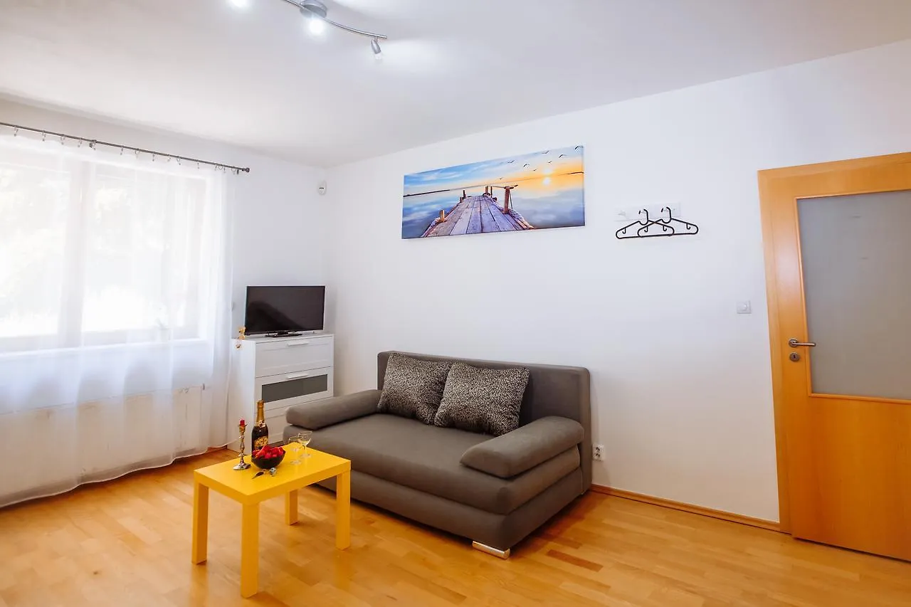 Beautiful Apartment In Central Residence Prague