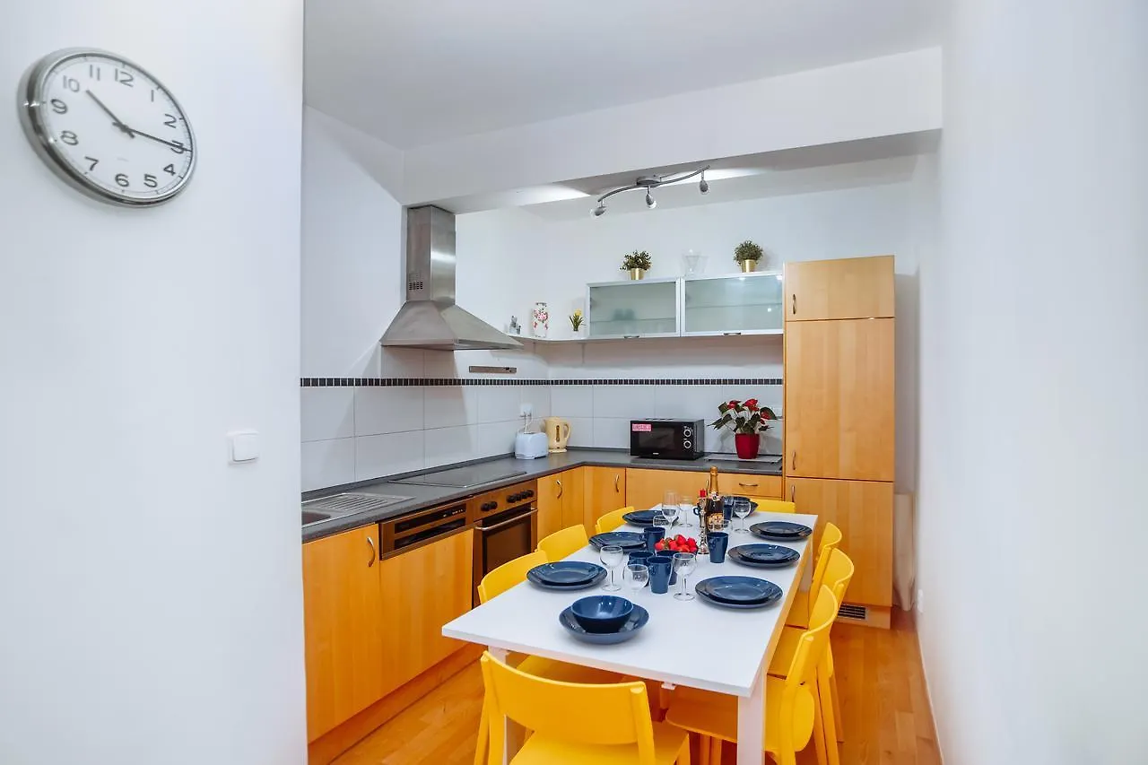 Beautiful Apartment In Central Residence Prague